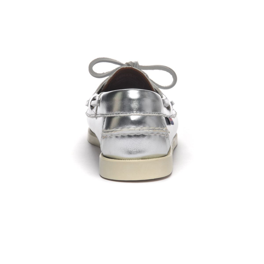 DOCKSIDES EN CUIR ARGENTE POUR FEMME