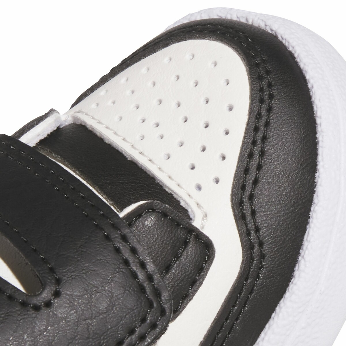 ADIDAS ROUPAS ESPORTIVAS<br>Tênis Rapid Court