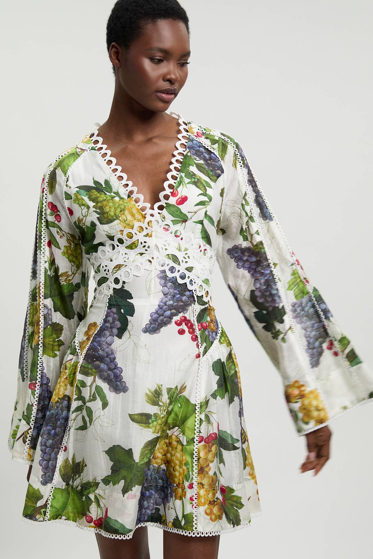 KarenMillen Robe Mini Tissée À Manches Longues Avec Imprimé Fruits Et Détails De Ruban