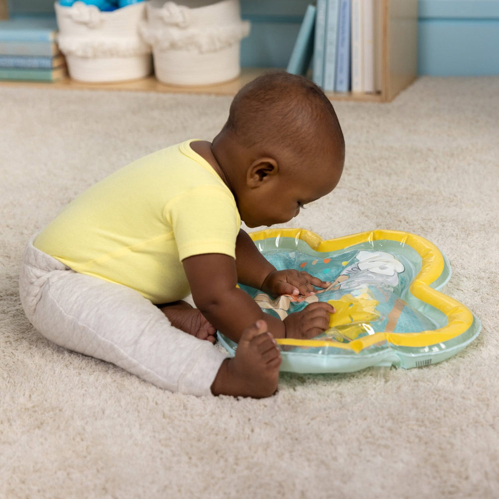 Køb Bright Starts Winnie The Pooh Once Upon A Tummy Time™ Water Mat