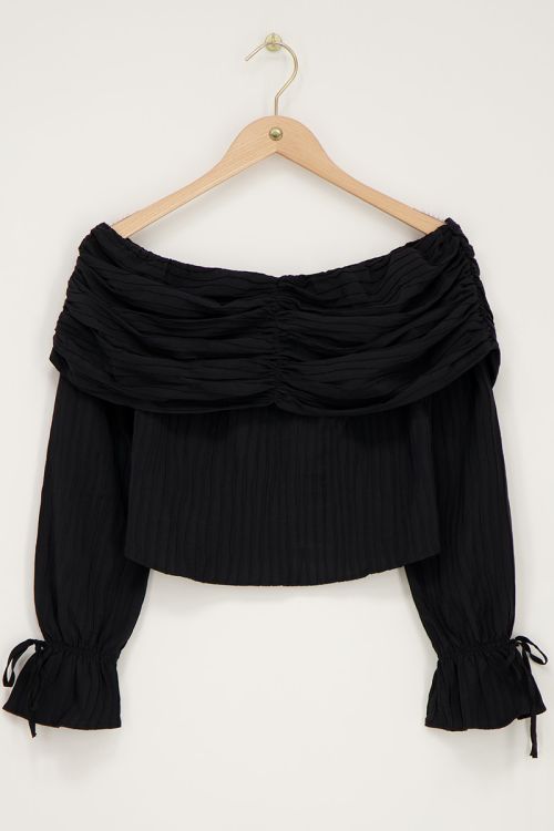 Zwarte off-shoulder top met structuur