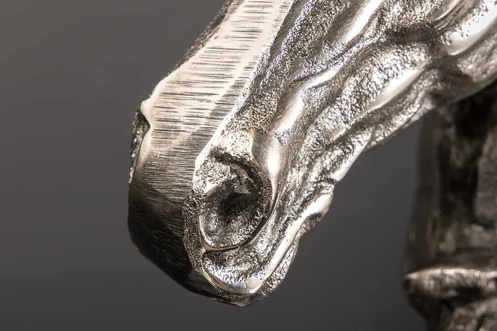 Handgearbeitete Tischlampe CABALLO 60cm silber schwarz Metall Baumwolle Pferde-Skulptur
