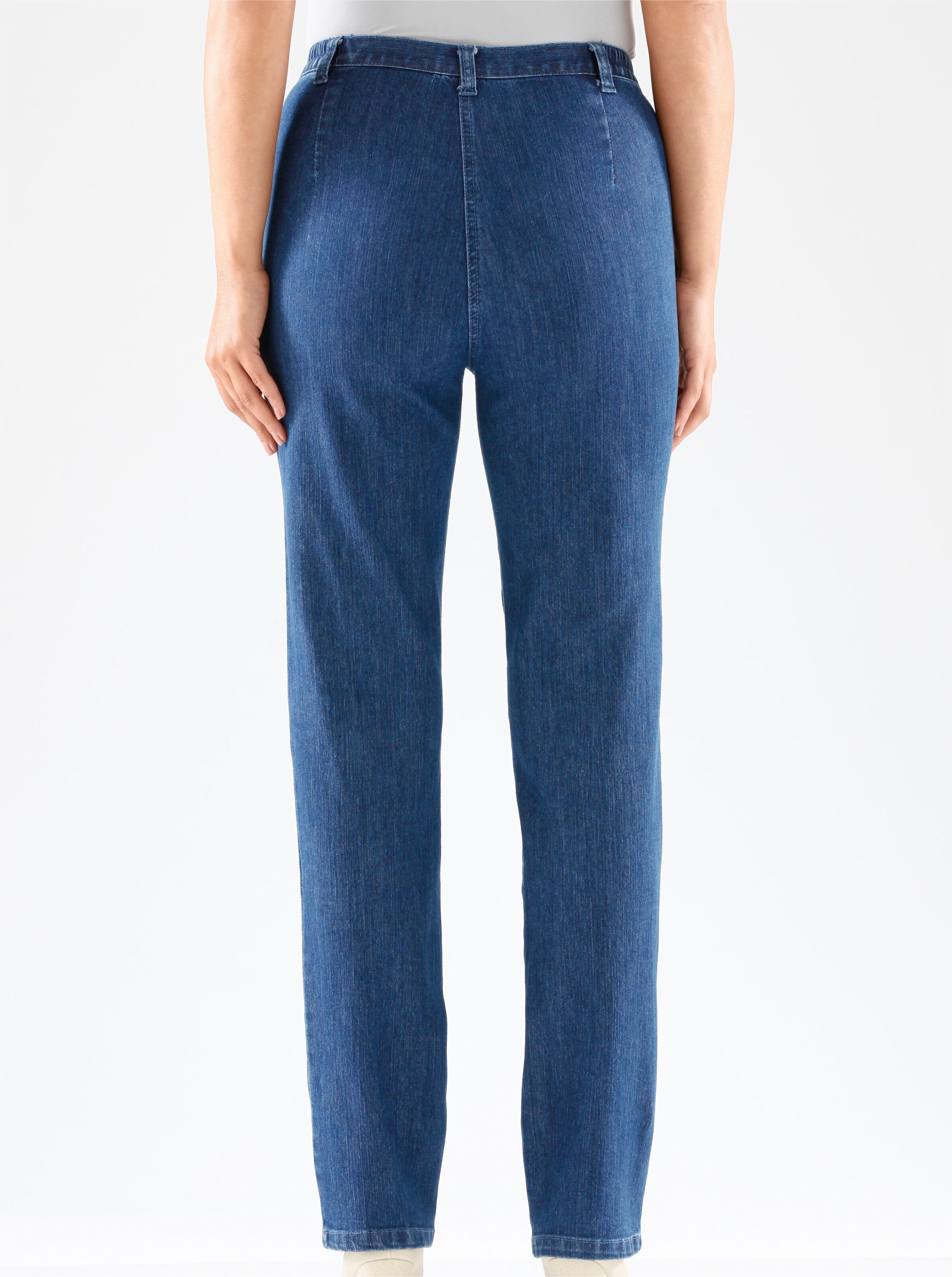 Jeans in blue-stone-washed