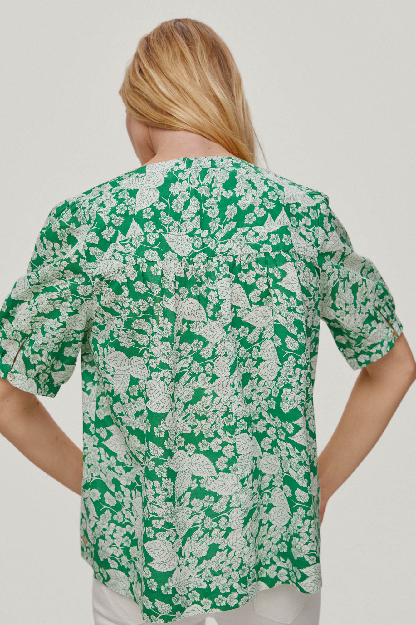 Blusa com estampa floral - Verde