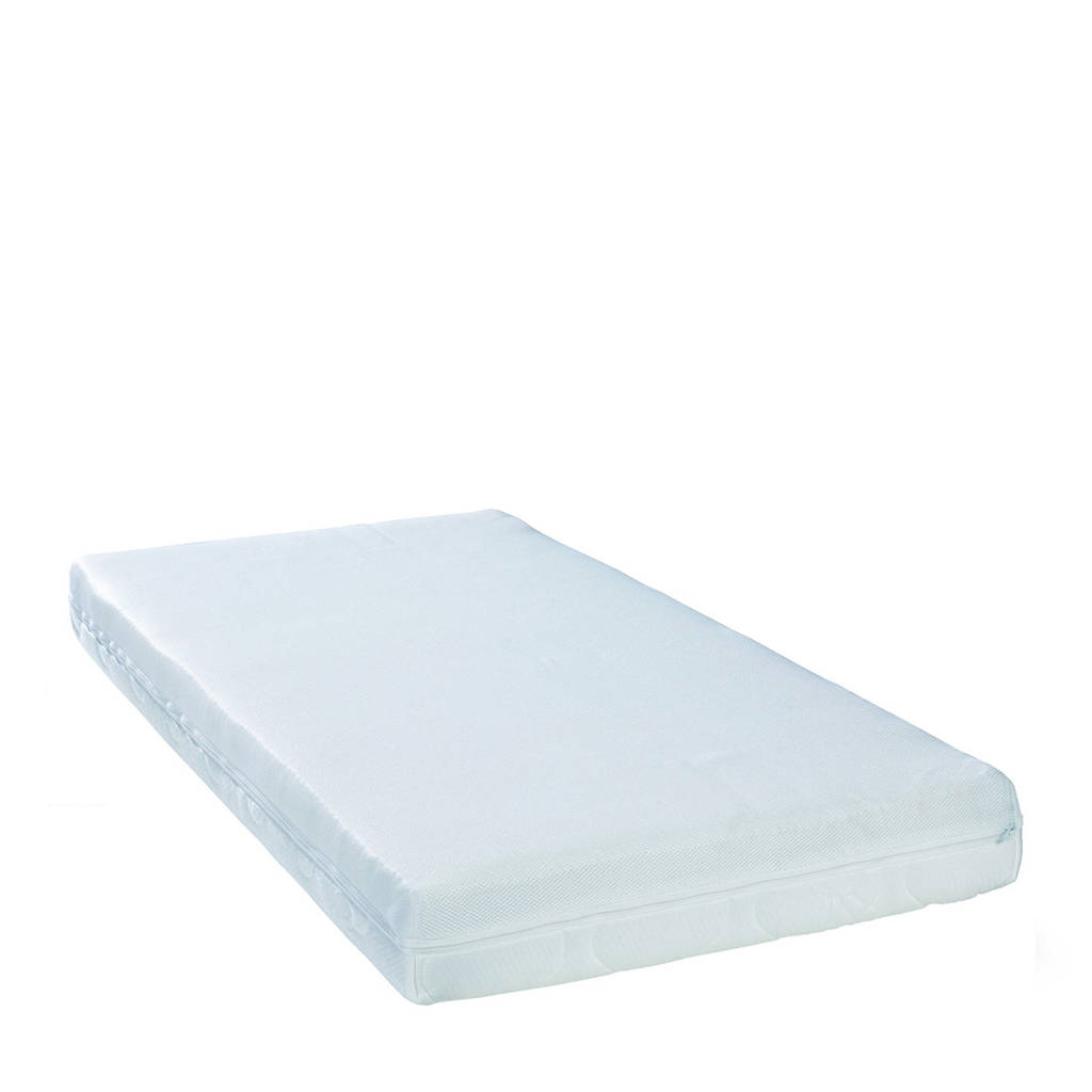 Onze baby slaapt heerlijk!baby matras Bij