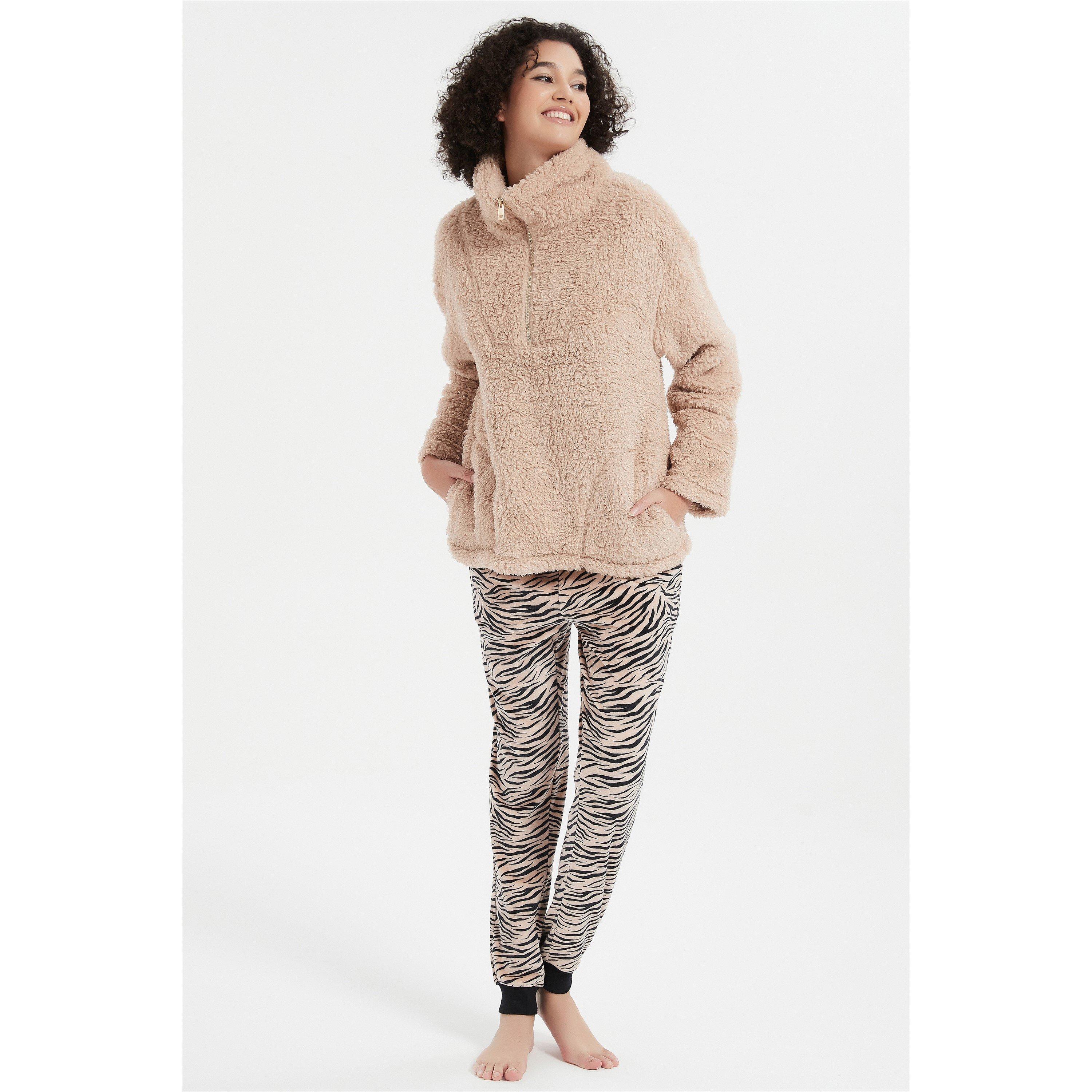 Linea Ladies Animal Quarter Zip Lounge Set