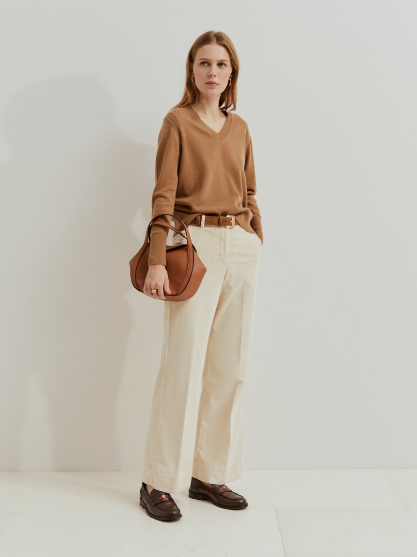 Camisola de lã decote em V