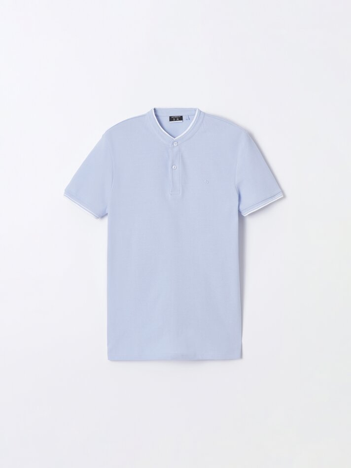 Camisa polo com gola mandarim bordada - Azul Lavanda