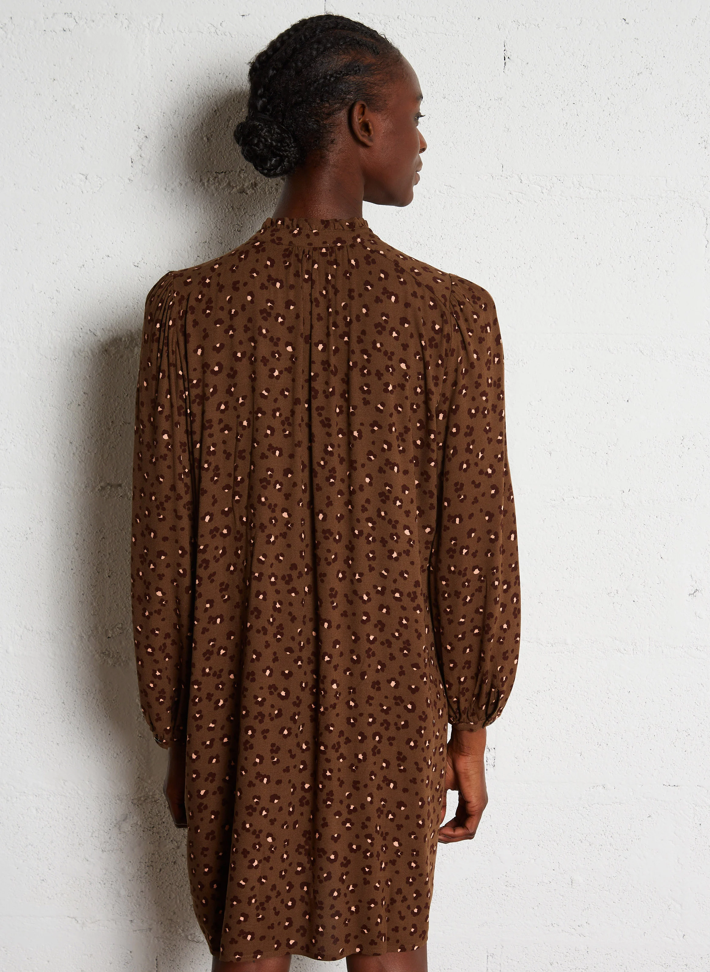 SOLENE - Robe courte col rond imprimée | Kaki