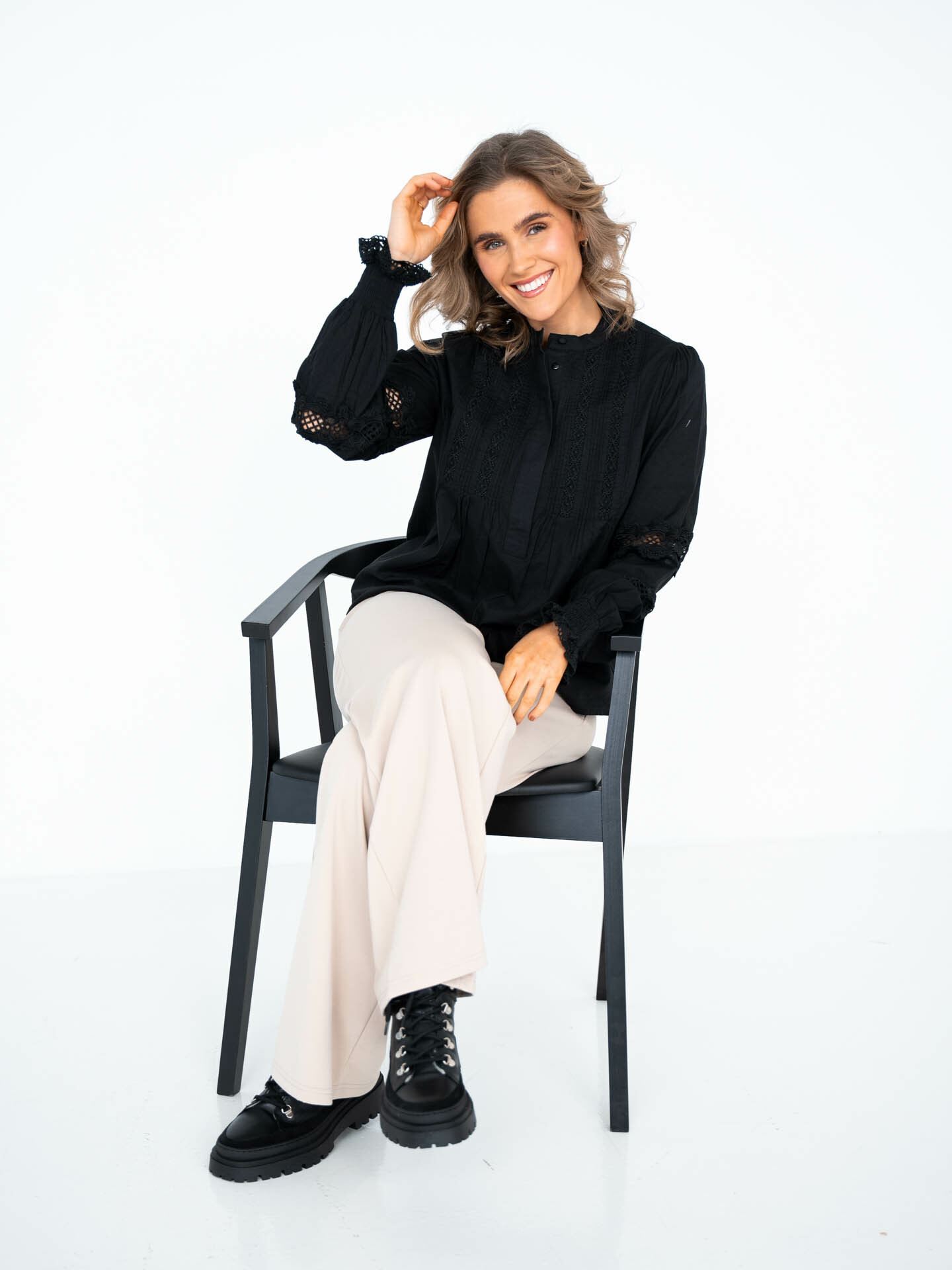 Nelsa Long Sleeve Top