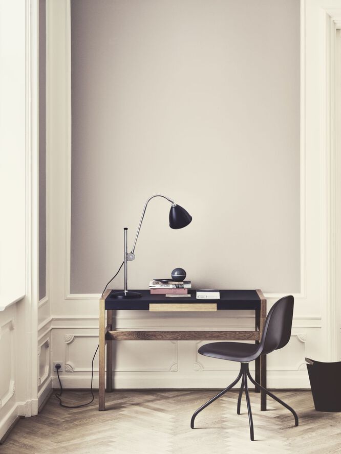 Gubi Bestlite BL1 Table Lamp Black chrome