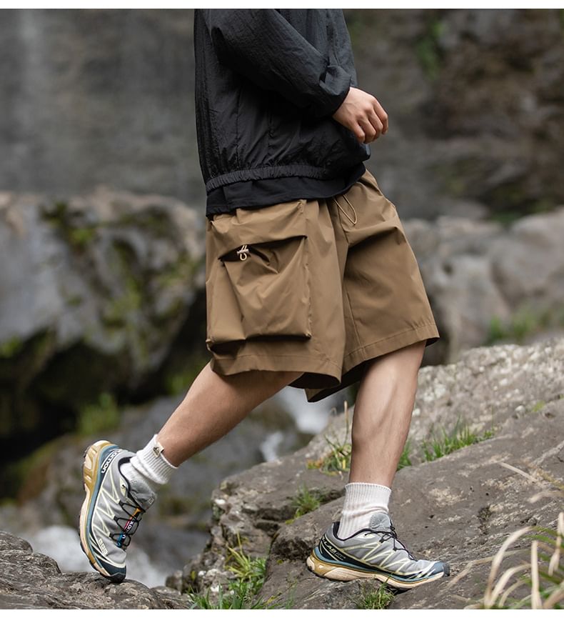 Really Point - Mid Rise Plain Cargo Shorts
