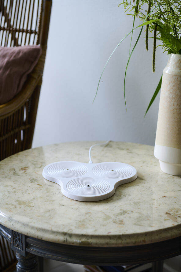 Sirius Multi Charger 3 stationer White