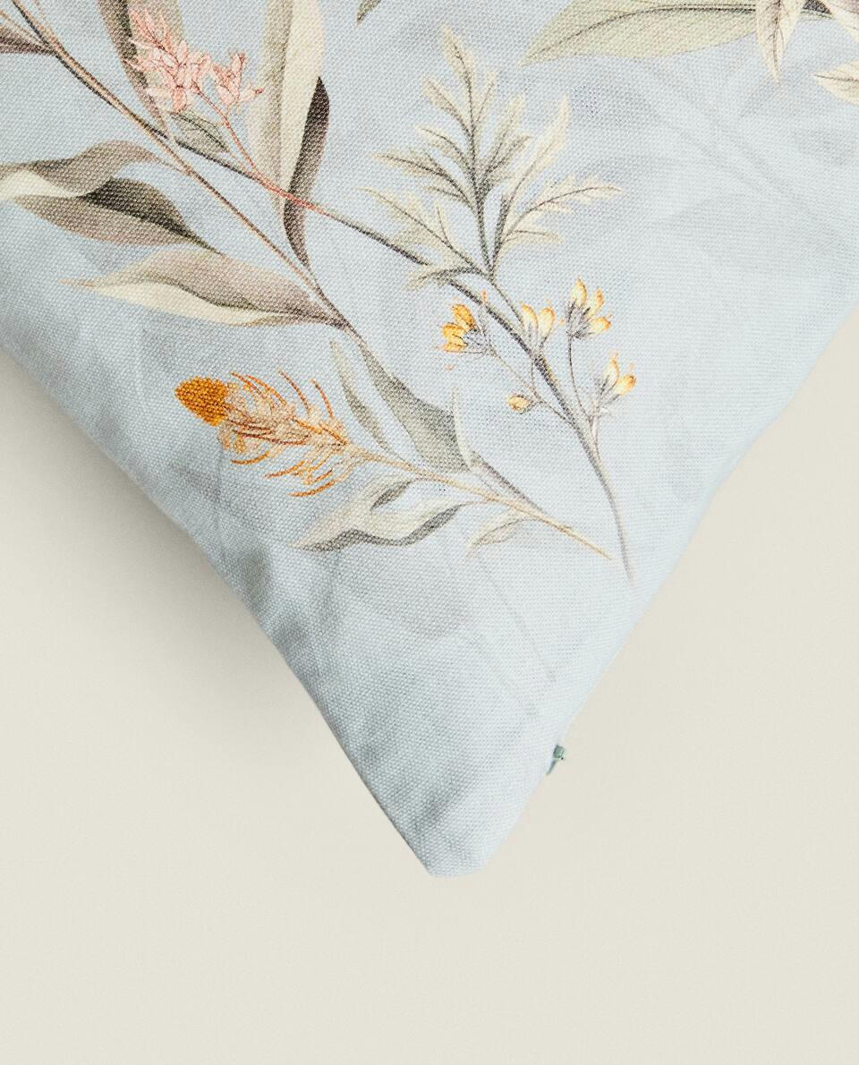 CAPA DE ALMOFADA COM ESTAMPA FLORAL