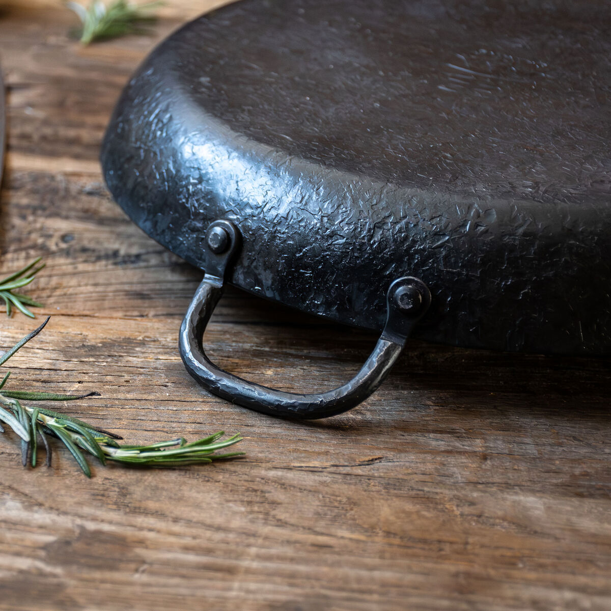 Satake Kuro BBQ-stekepanne 28 cm, kullstål
