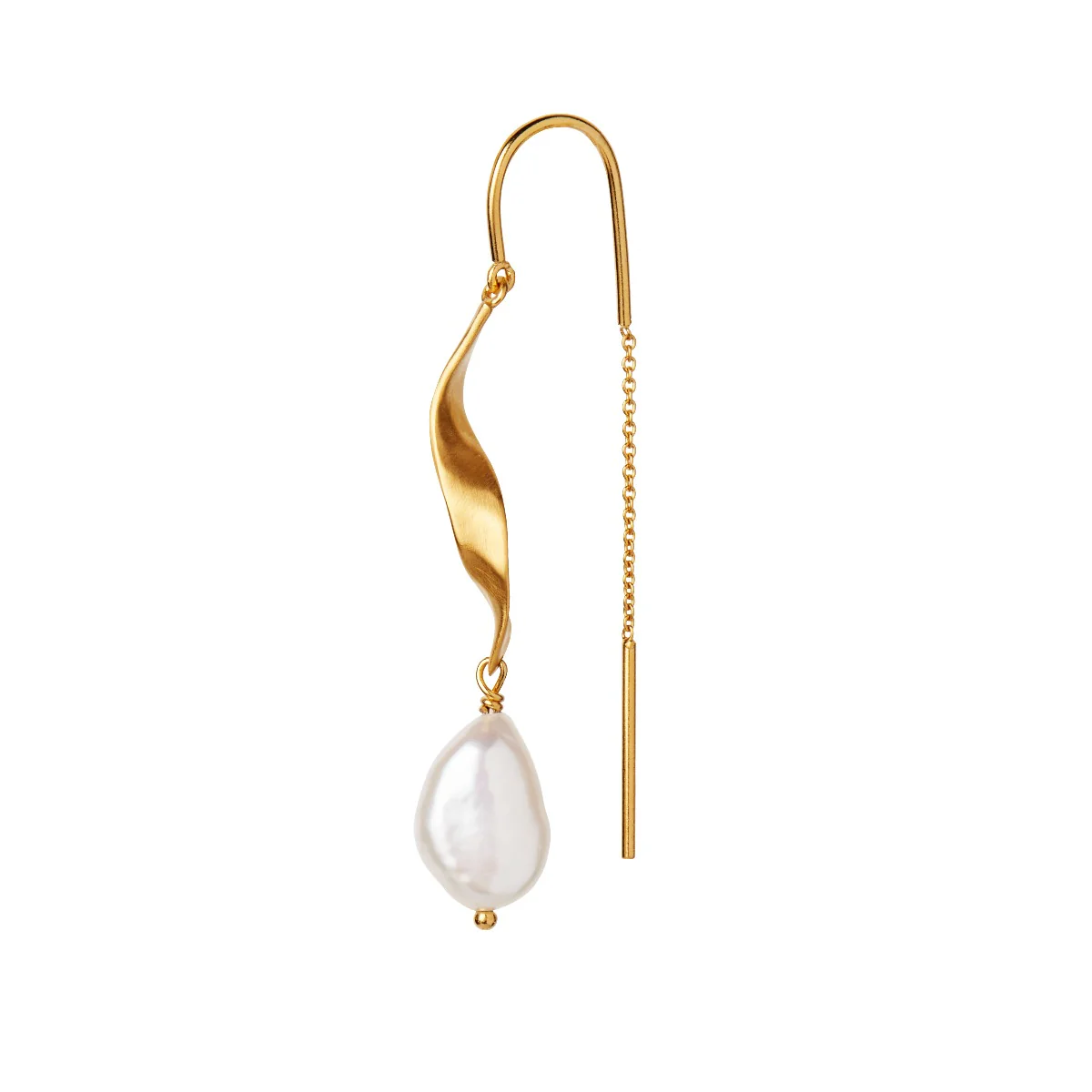 STINE A Jewelry  Long twisted with baroque pearl ørering  - forgyldt
