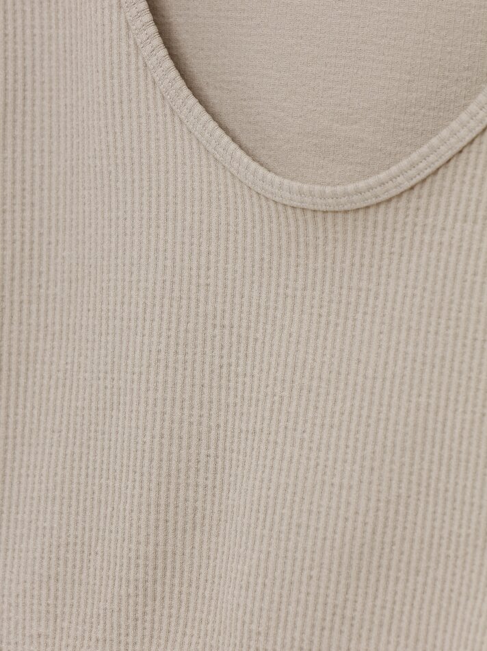 Camiseta cropped sem costura - Bege claro