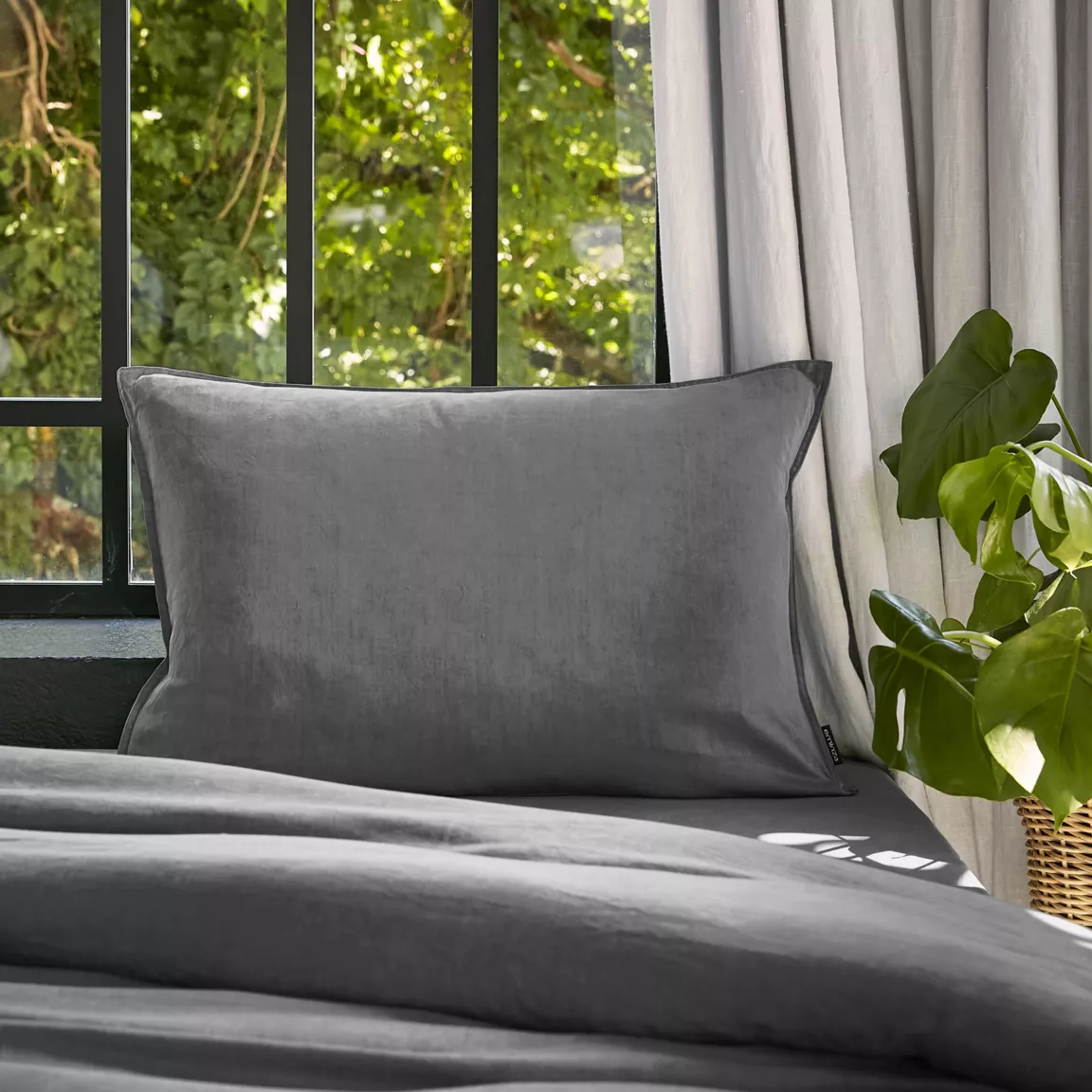 Taie d'oreiller rectangulaire lyocell Tencel™ lavé (50 x 70 cm) Olivia Gris granit