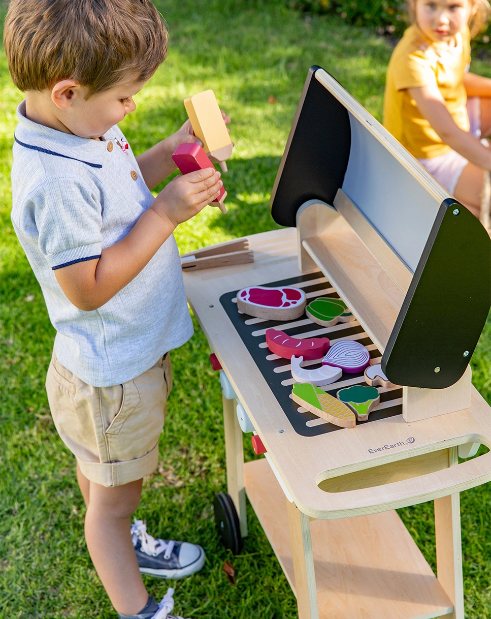 Spielgrill BBQ mit Zubehör aus Holz