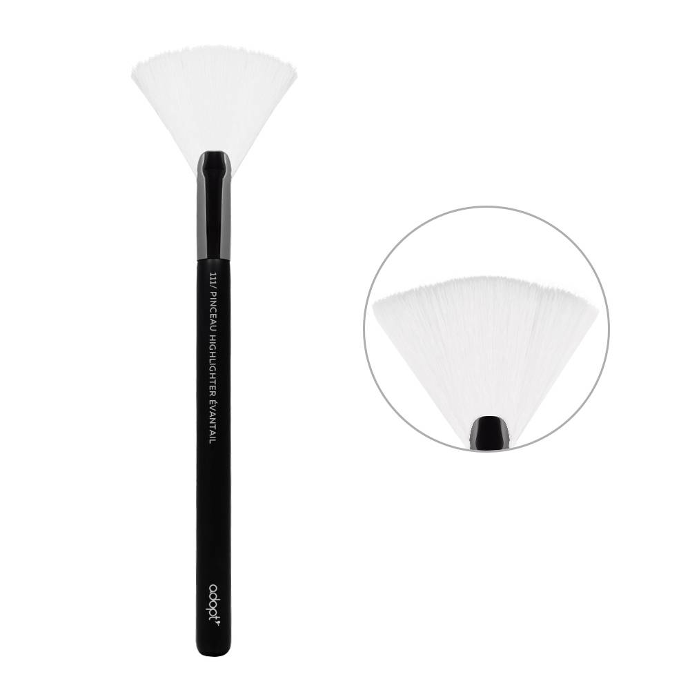 Pinceau 111 Pinceau highlighter éventail
