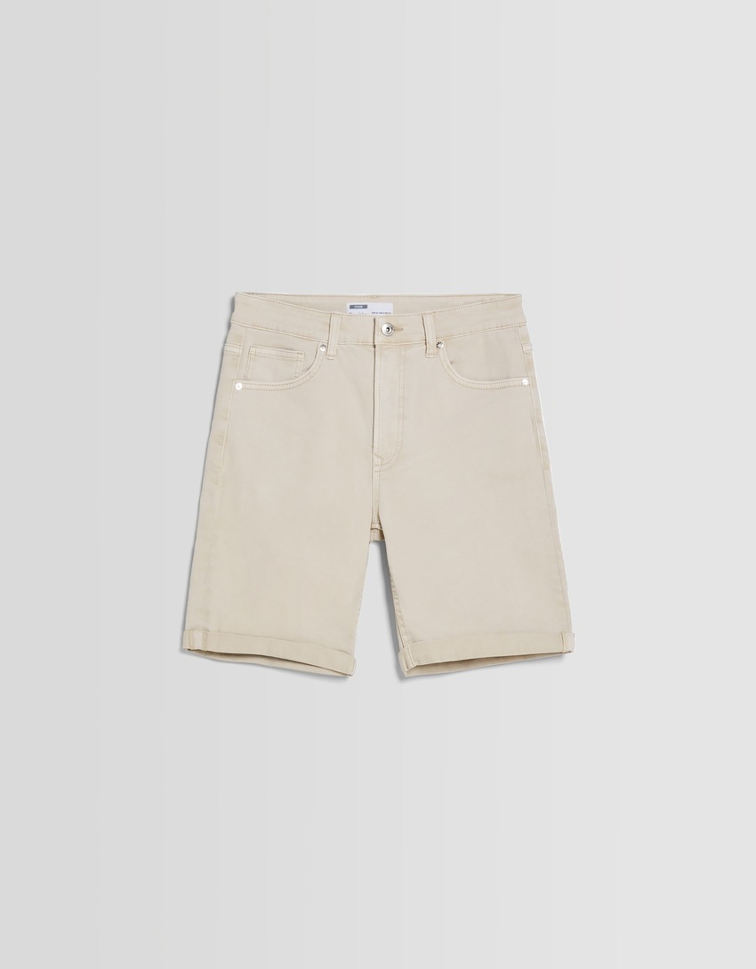 Bermuda jeans skinny com barra dobrada