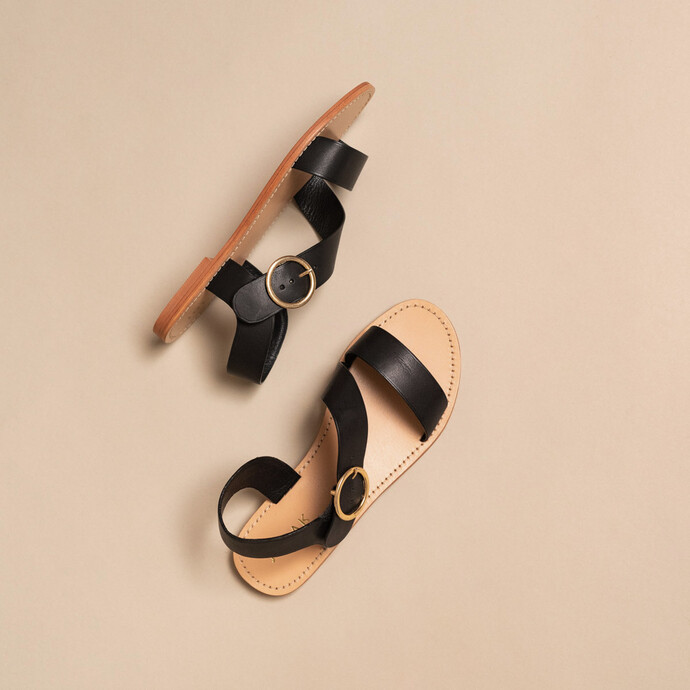Sandales asymétriques  en cuir noir