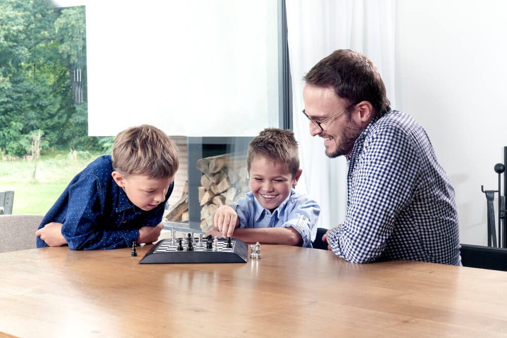 Schachcomputer ChessGenius Pro