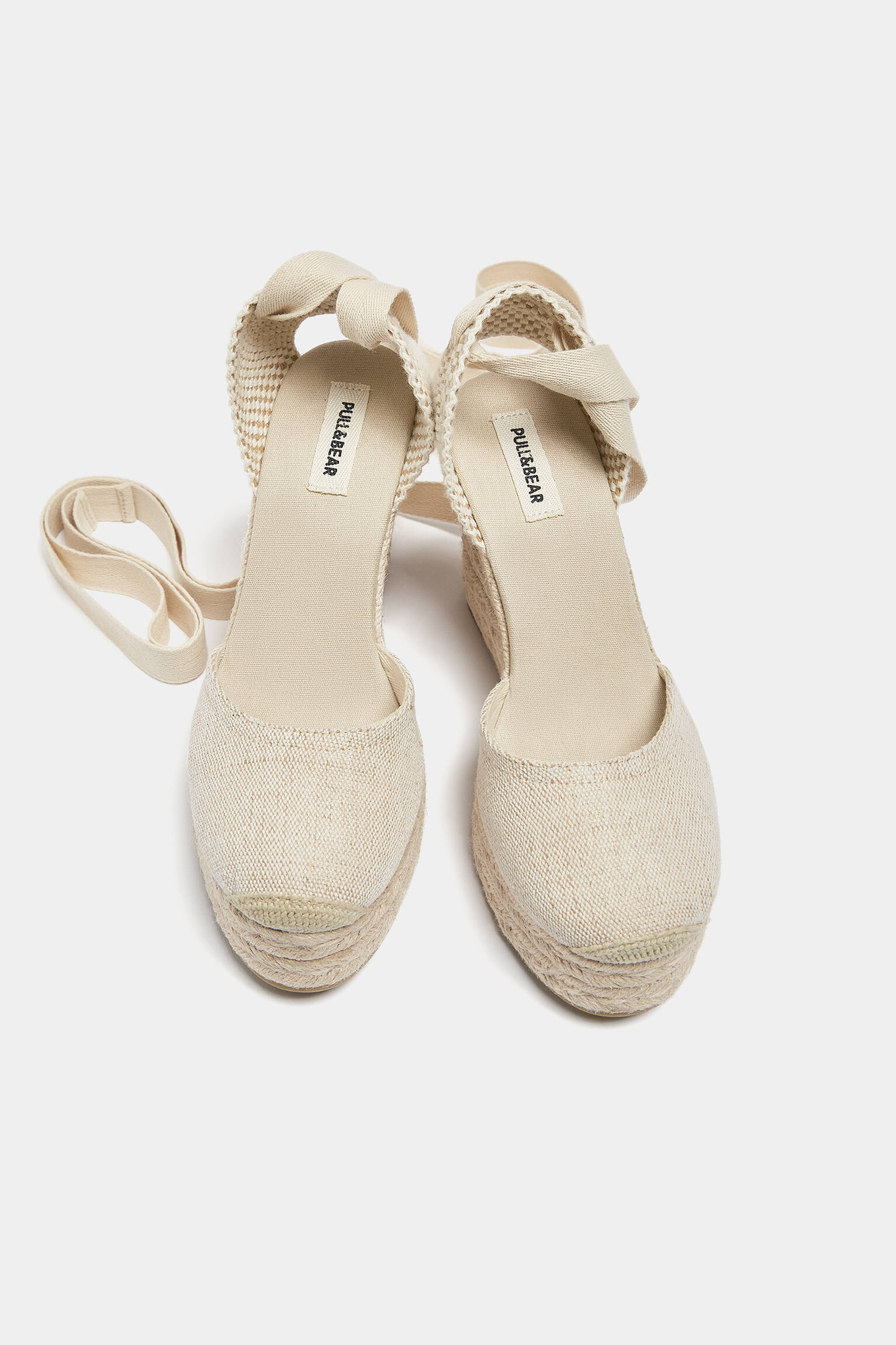 ESPADRILHELA COM PLATAFORMA E SALTO ANABELA - CRU