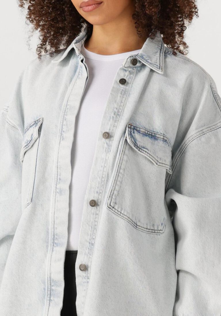 lichtblauwe american vintage blouses joybird-b