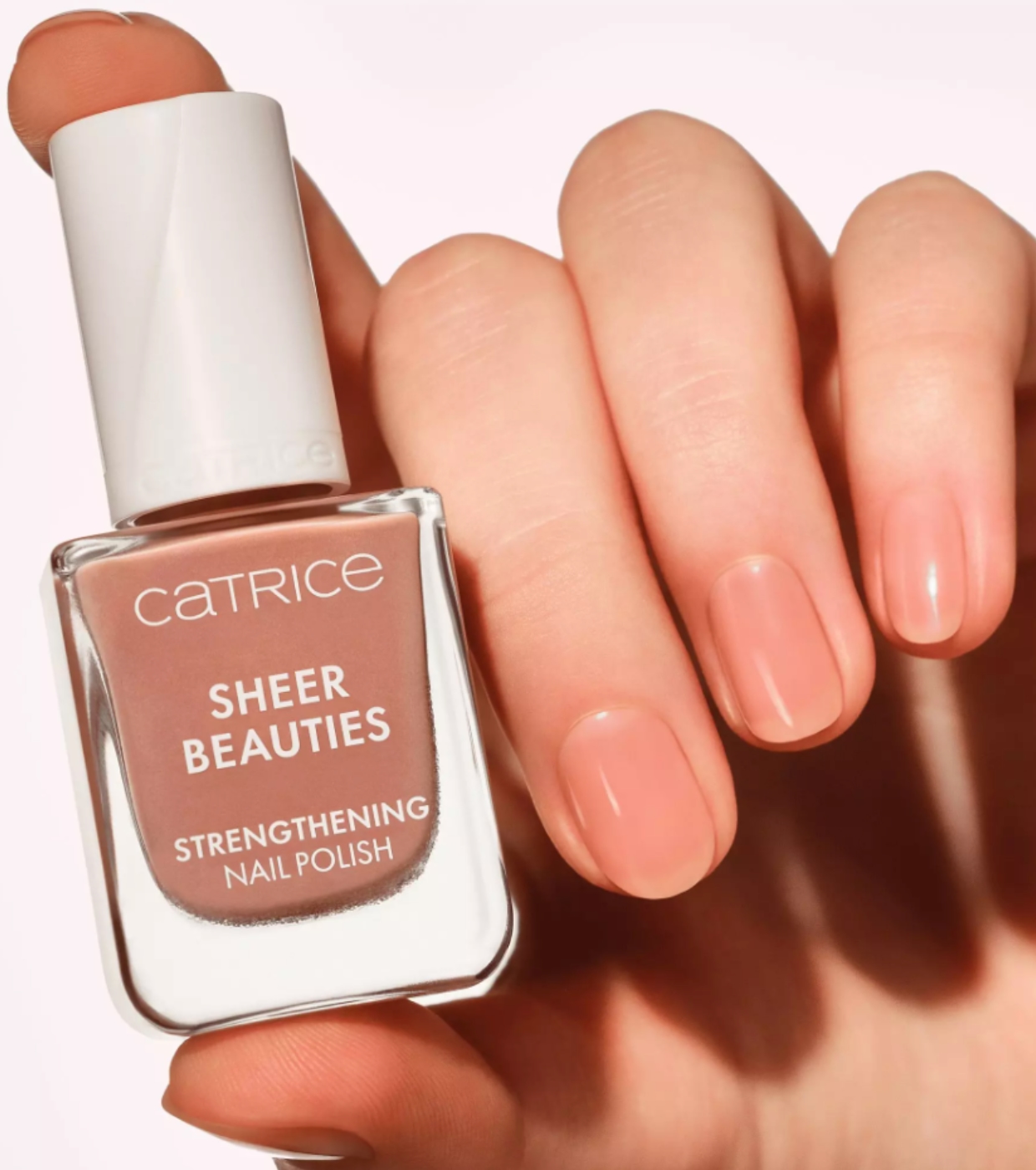 Catrice - Esmalte fortalecedor Sheer Beauties - 060: Nudie Beautie