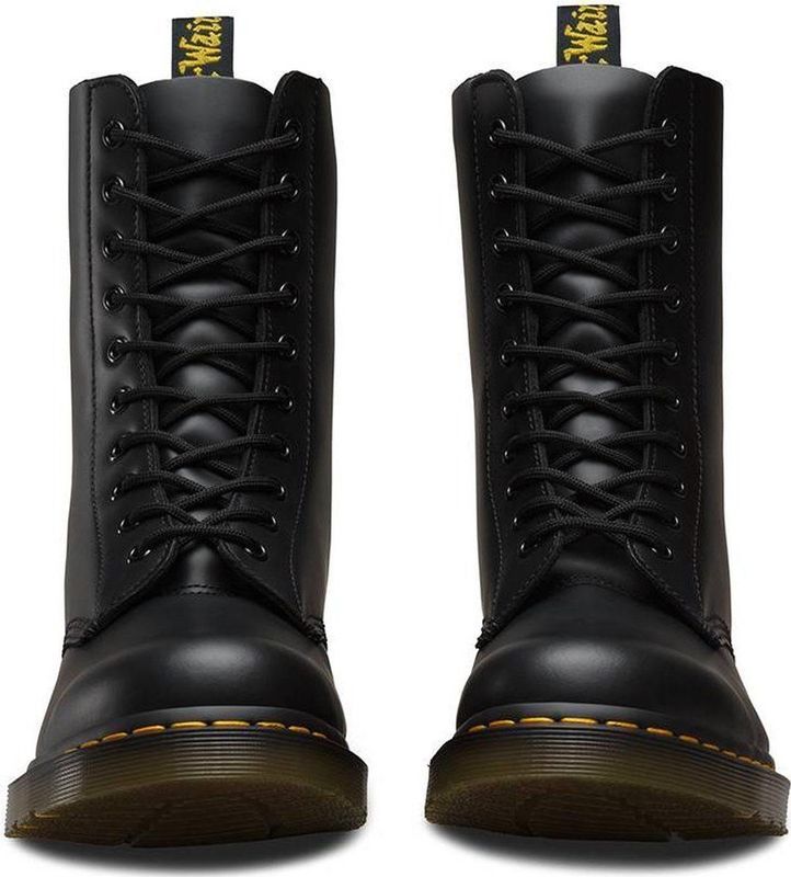 Dr. Martens - 1490 - Laarzen - Zwart - Leer