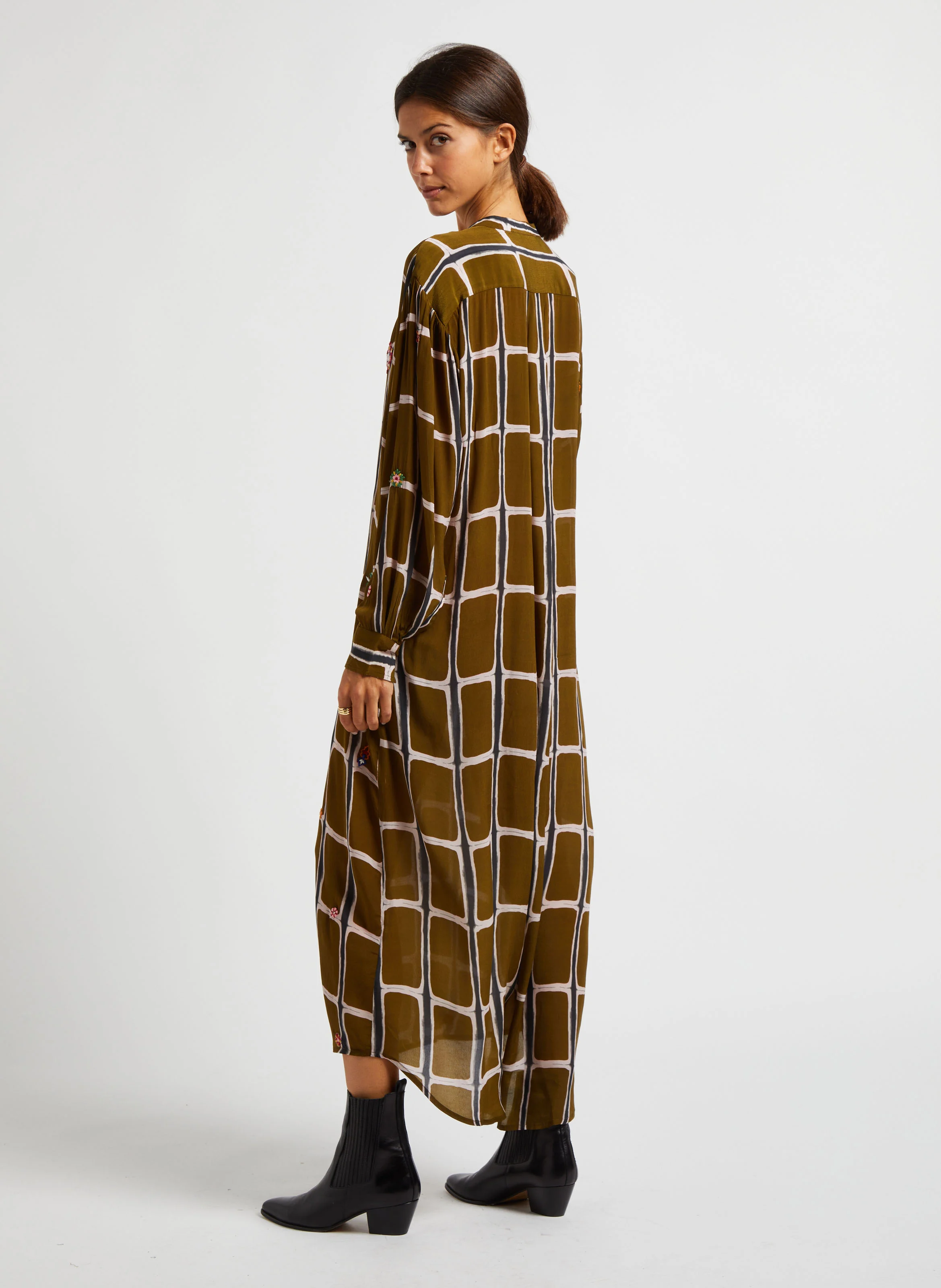 DELHI - Robe longue col rond imprimée| Kaki