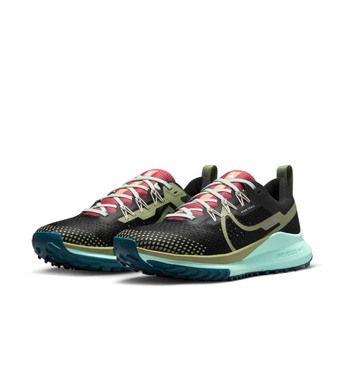 Nike Women React Pegasus Trail 4 Trailrunningschoenen
