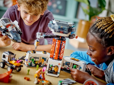 LEGO Ruimtebasis en raketlanceringsplatform (60434)