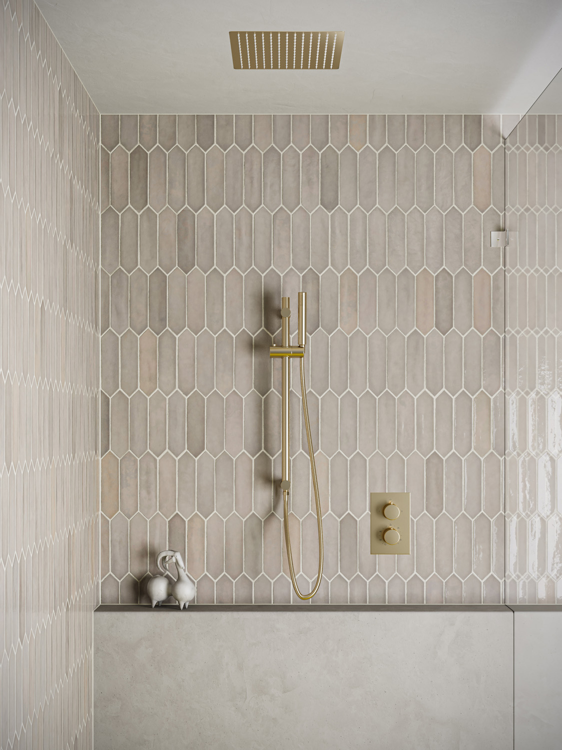 Saniclear Cube inbouw regendouche met inbouw douchekop 30x30cm, glijstang en staafhanddouche geborsteld messing - mat goud