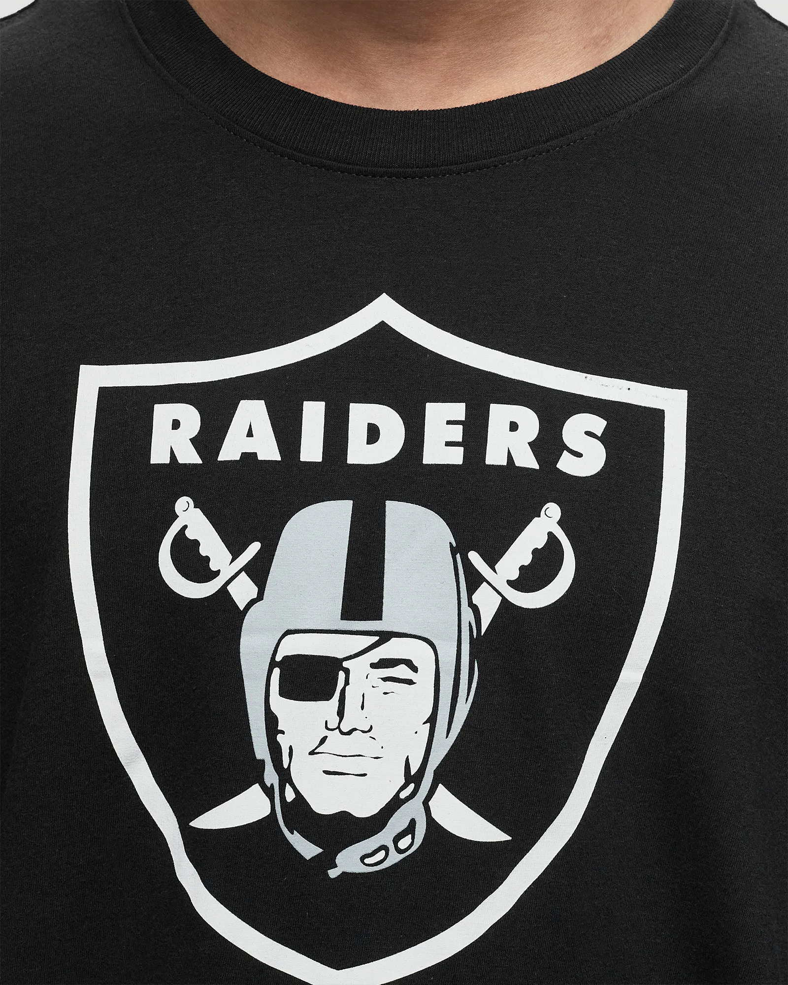 Nike NFL Las Vegas Raiders Nike Essential Cotton LS Logo T-Shirt
