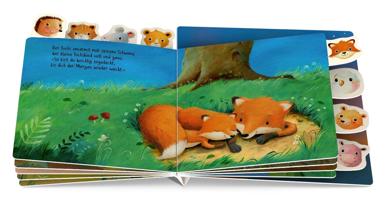 Wie kleine Tierkinder schlafen gehen