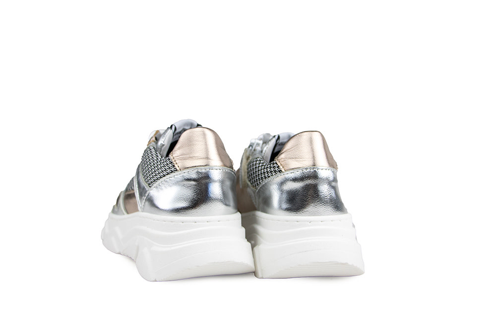 Red Rag Sneaker Silver Fantasy
