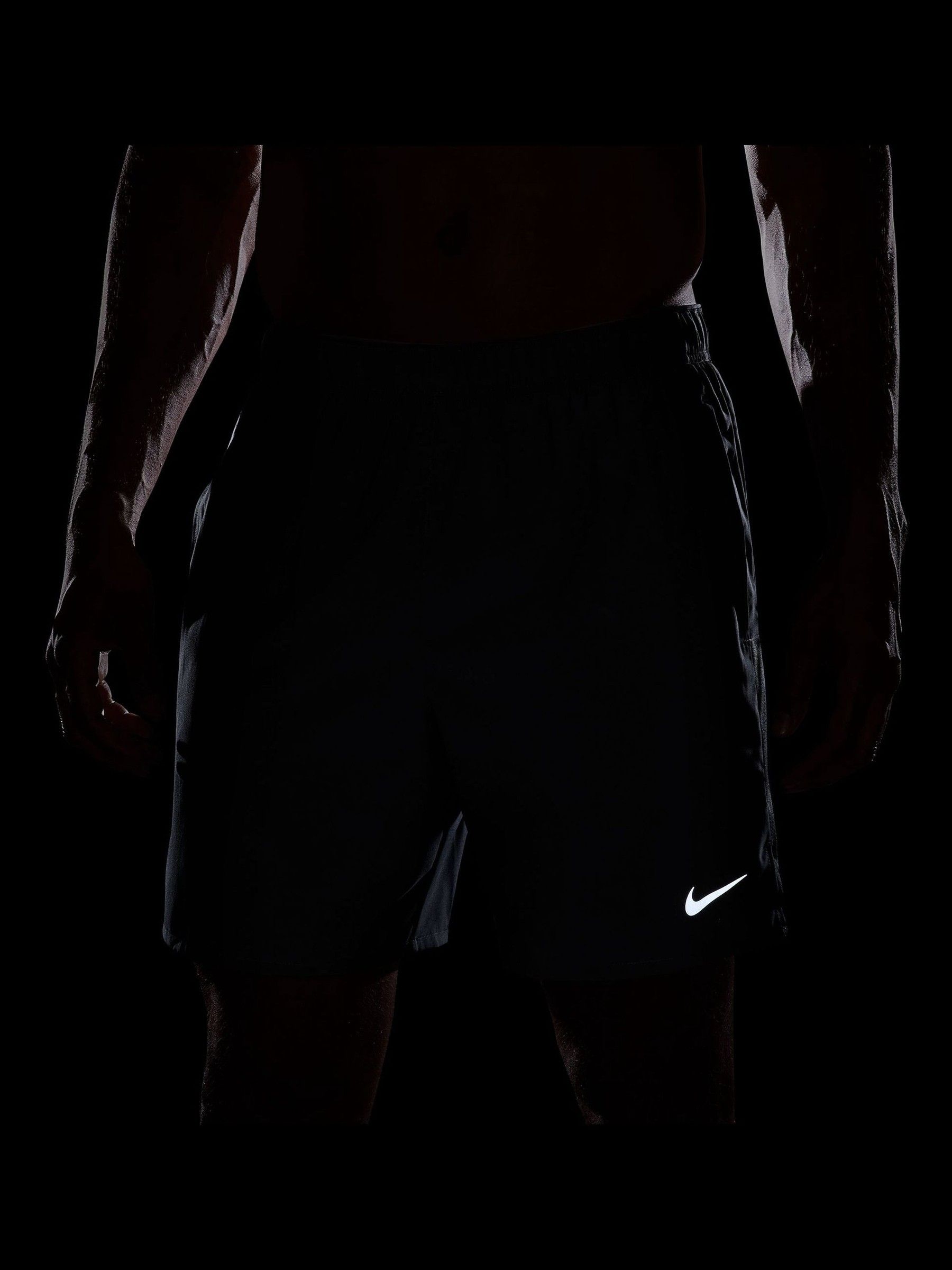 Thunder - Blauw - Nike Challenger Dri-FIT hardloopshort met slipvoering