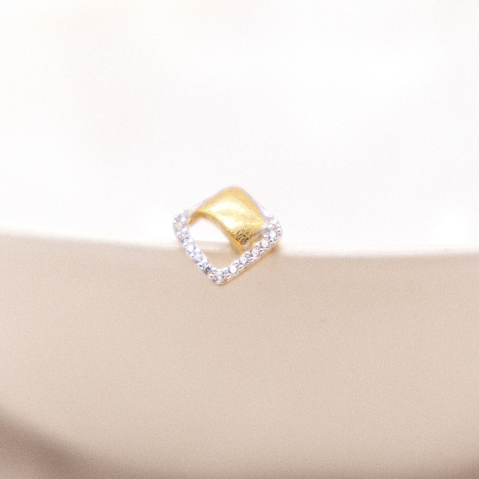 Fascination by Ellen K. Ohrstecker 585 Gelbgold Zirkonia
