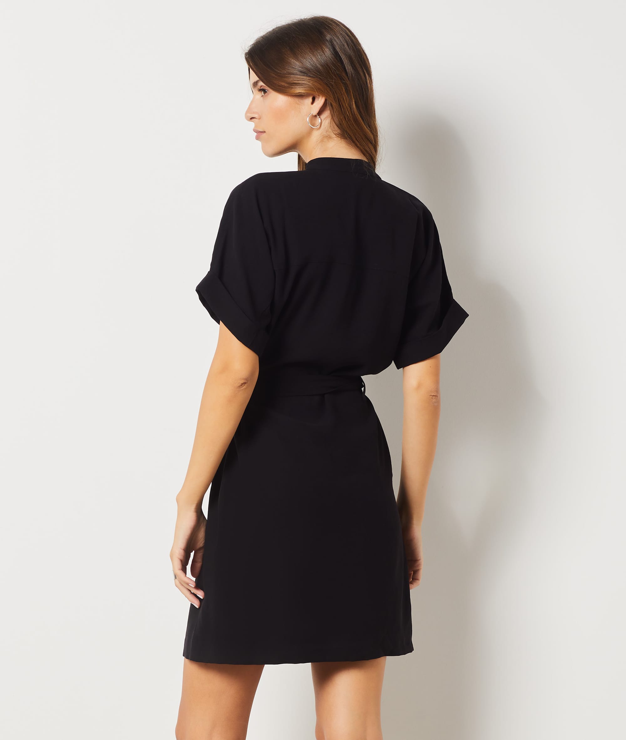 Robe manches courtes à nouer