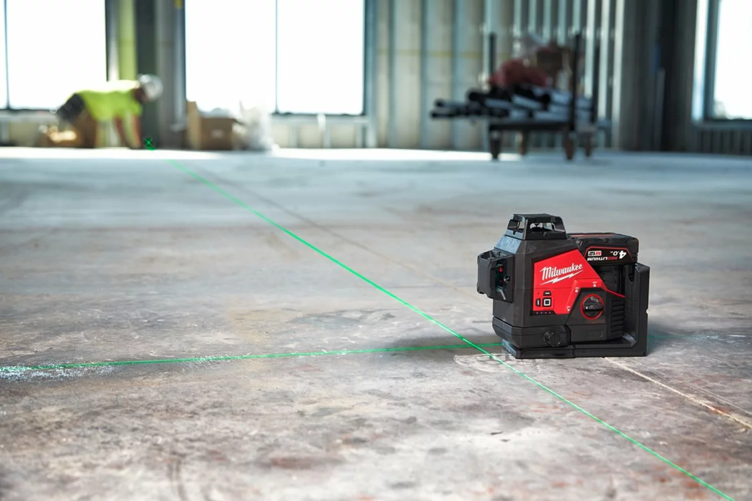 Milwaukee M12 3PLKIT-401P 12V Li-Ion accu kruislijnlaser set (1x 4,0Ah) in koffer - 3 lijnen - Groen - 38m