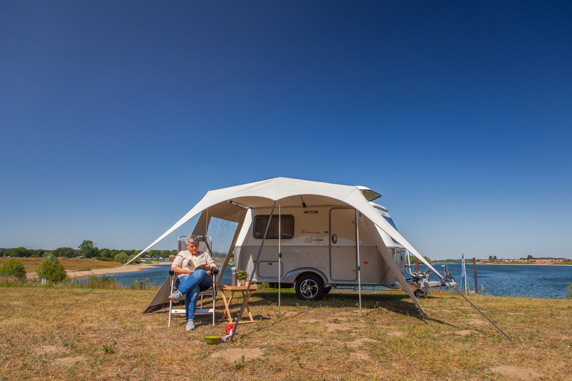 Campooz Travelling Sonnensegel inkl. Gestänge für Campervans Länge 240 Grau