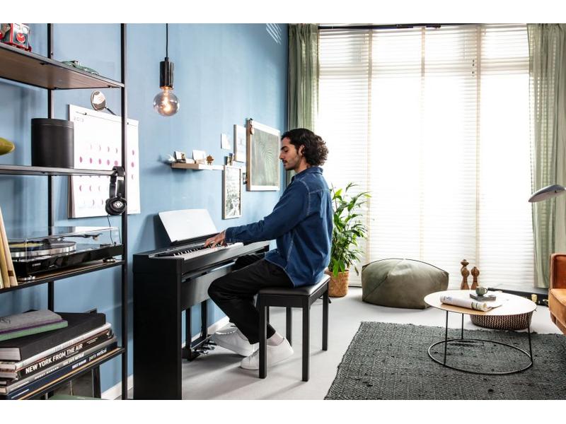 Yamaha E-Piano P-225B Kompaktes Digitalpiano mit Klang und Funktionen für fortgeschrittene Spieler