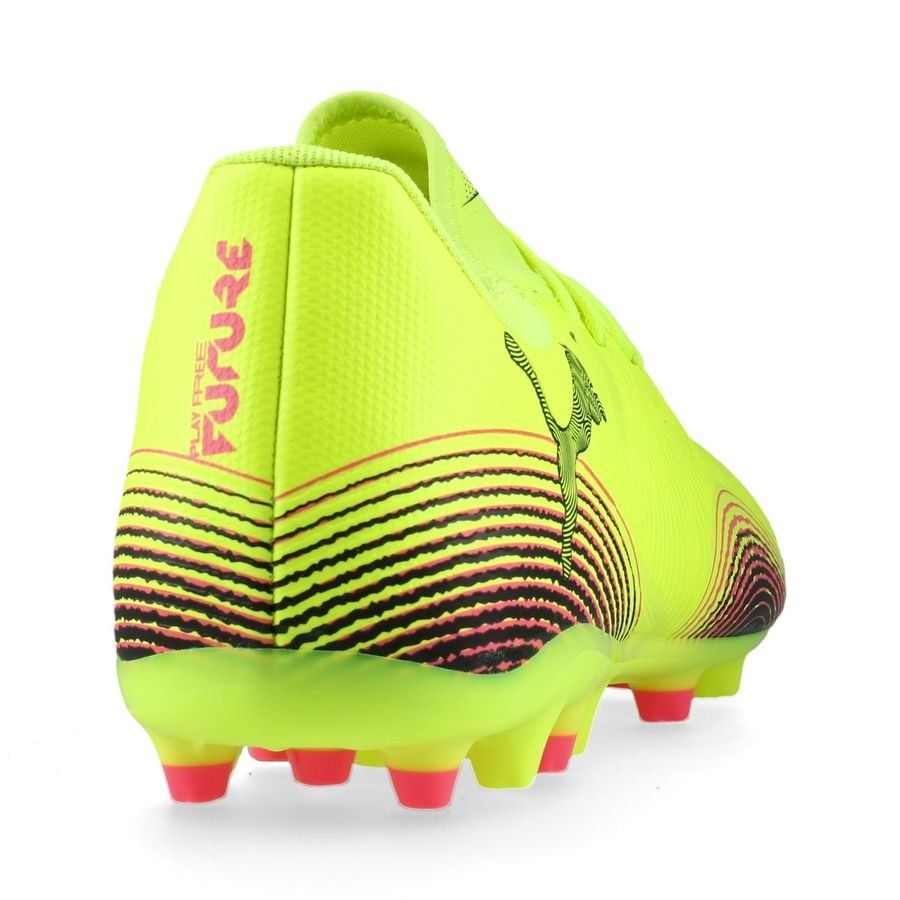 PUMA Future 8 Play MG Audacity - Jaune/Noir/Sun Struck