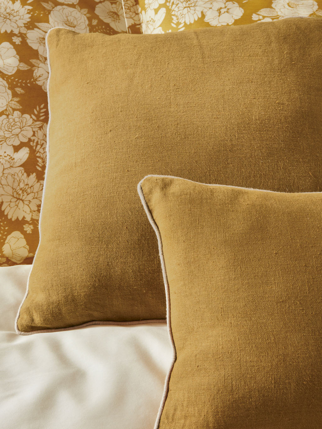 Housse de coussin unie en lin