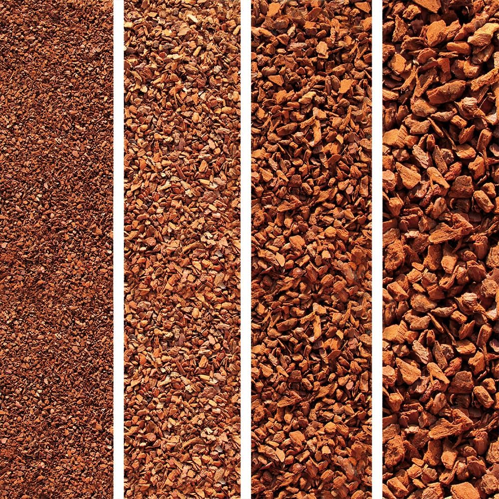 Premium Pinie 600 Liter | fein, mittel, grob oder extra grob | Pinienrinde: Der besondere Rindenmulch | Pinienborke als dekorativer Bodenbelag (extra grob (Körnung 20-80 mm))