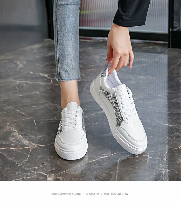 Asterisk - Sneakers van imitatieleer met vetersluiting en pailletten