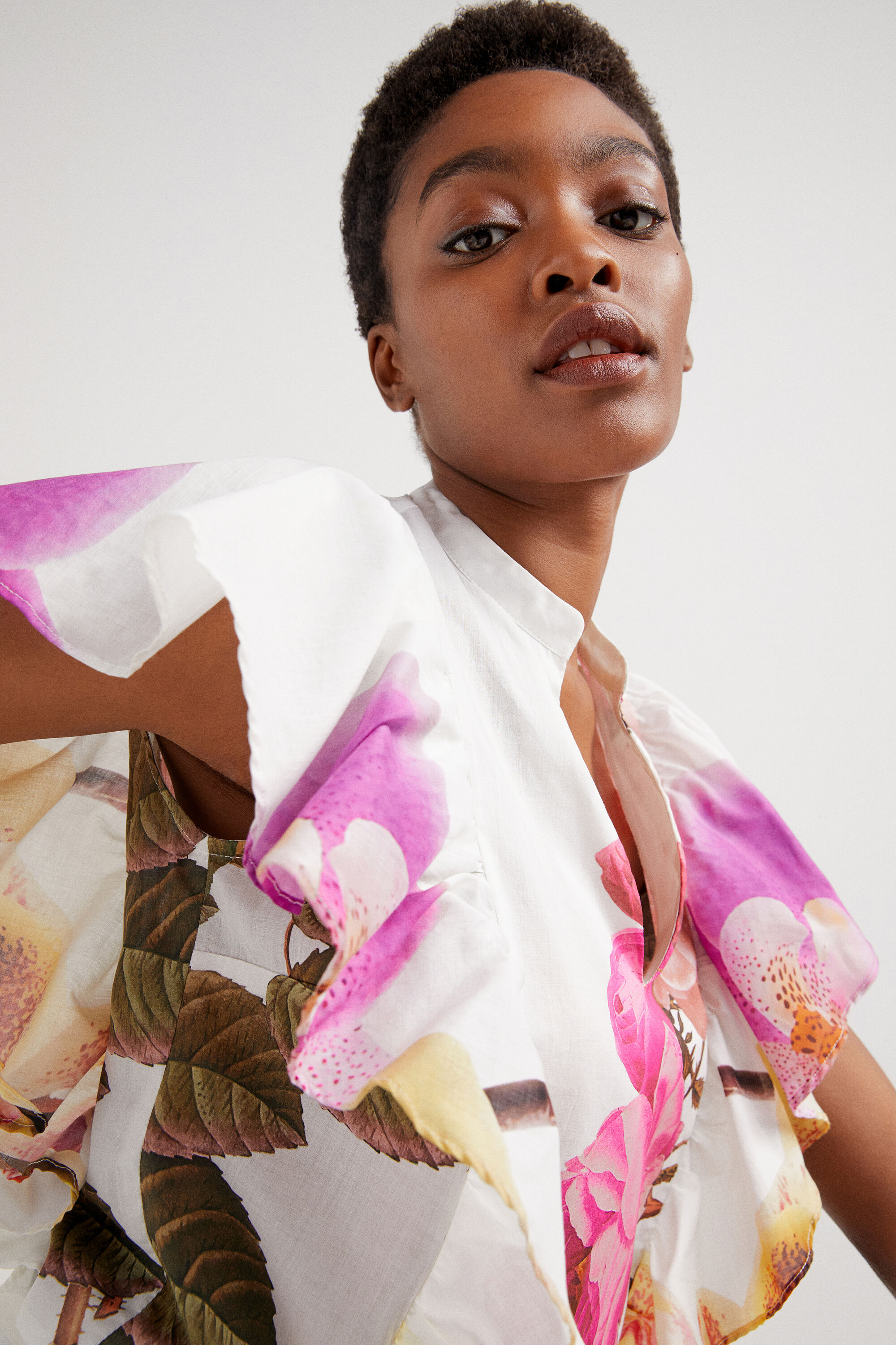 Blouse à fleurs M. Christian Lacroix