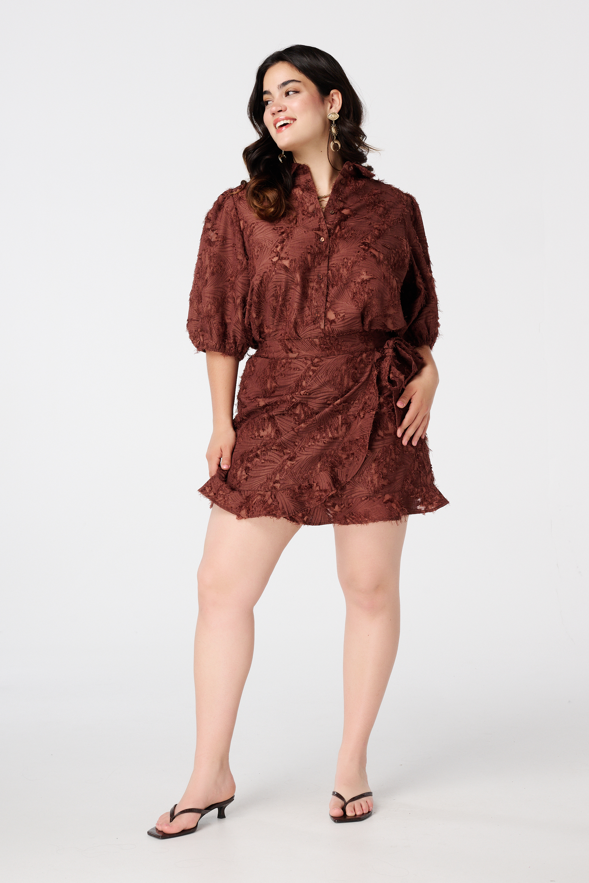 Blouse met structuur en ballonmouwen Midden bruin